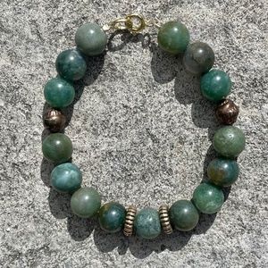 Jade Gemstone 8" Handcrafted Beaded Bracelet for Calming and Well-Being